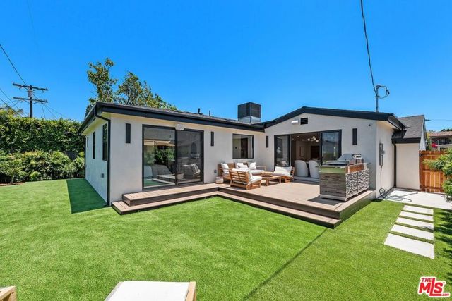 5807 Balcom Avenue, Encino, CA 91316