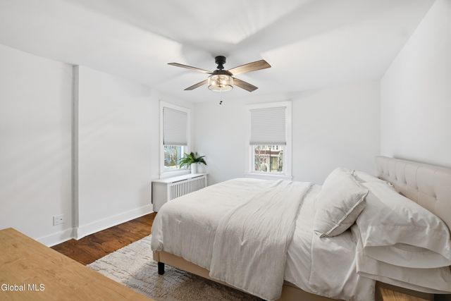 828 Decamp Avenue, Schenectady, NY 12309