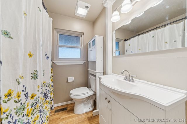 420 E F Street, Jenks, OK 74037