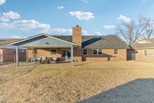 420 E F Street, Jenks, OK 74037