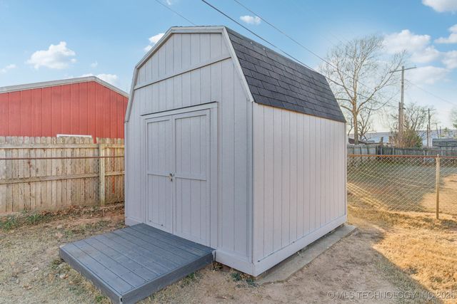 420 E F Street, Jenks, OK 74037