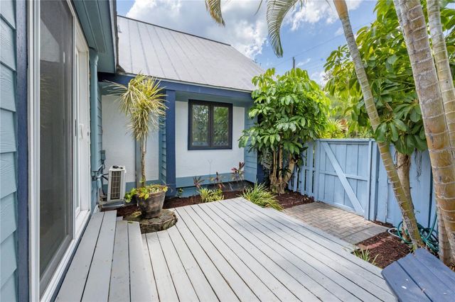 1817 4TH STREET W, Palmetto, FL 34221