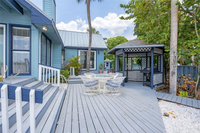 1817 4TH STREET W, Palmetto, FL 34221