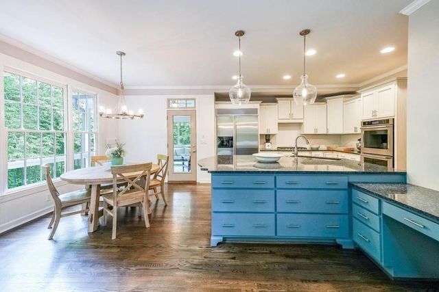 120 Heritage Court, Roswell, GA 30075