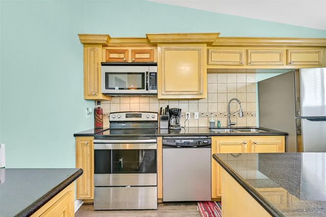 21423 Gulf Drive, Galveston, TX 77554