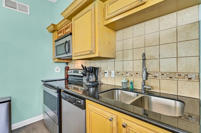21423 Gulf Drive, Galveston, TX 77554