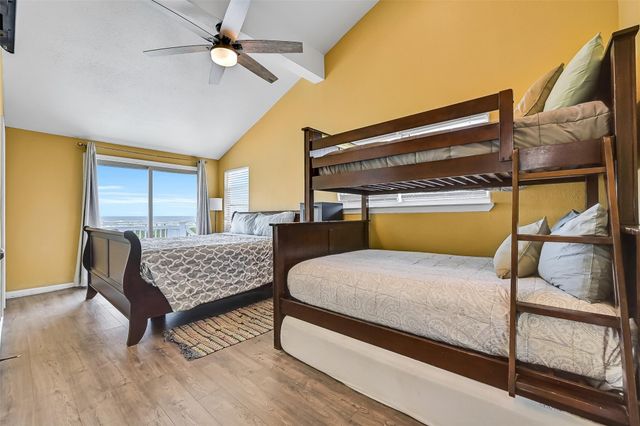 21423 Gulf Drive, Galveston, TX 77554