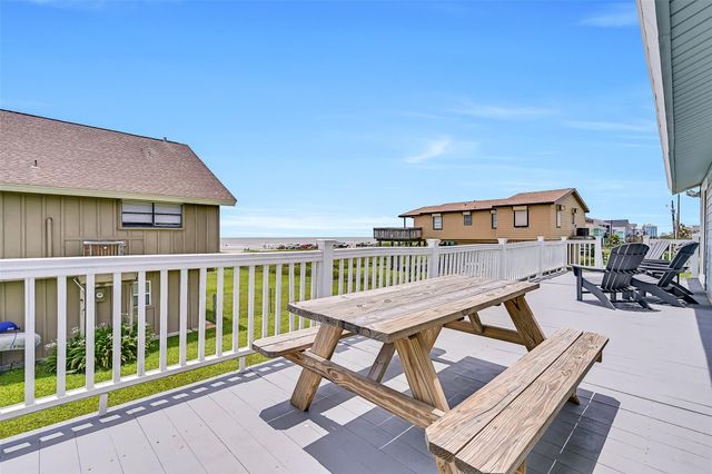 21423 Gulf Drive, Galveston, TX 77554