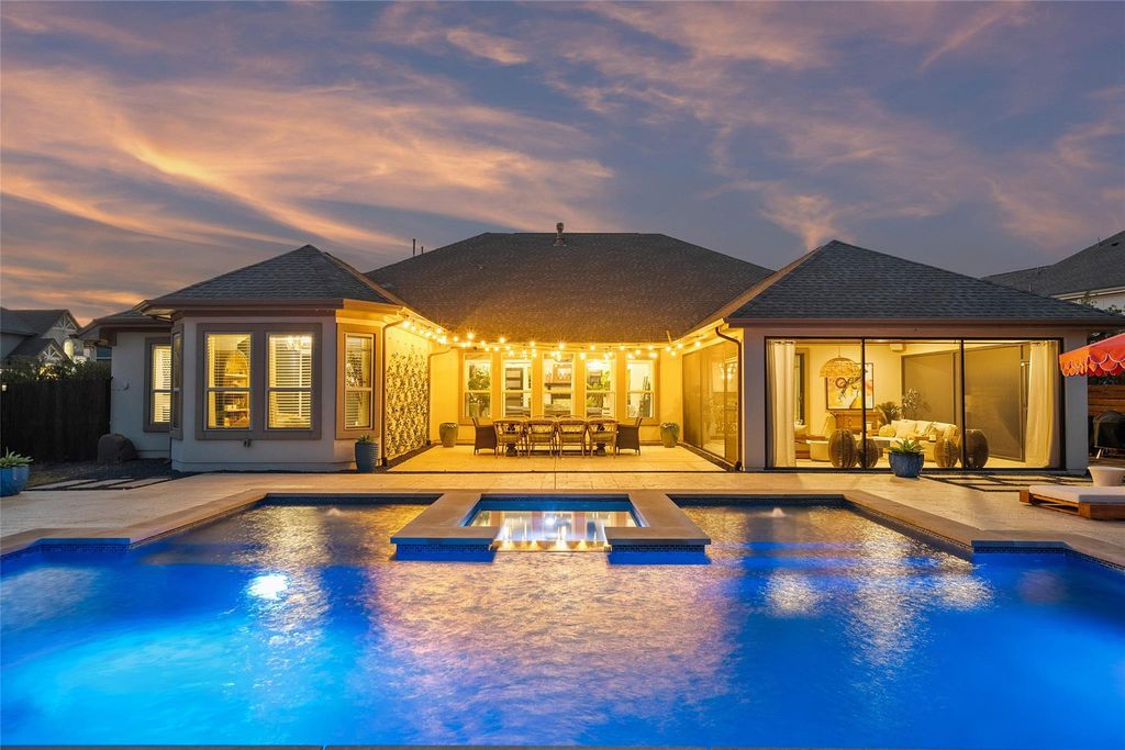 2528 Rifleman CV, Leander, TX 78641