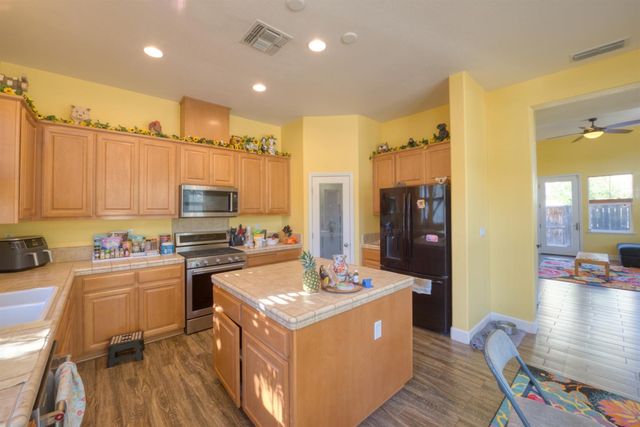 9337 Vintner Cir, Patterson, CA 95363