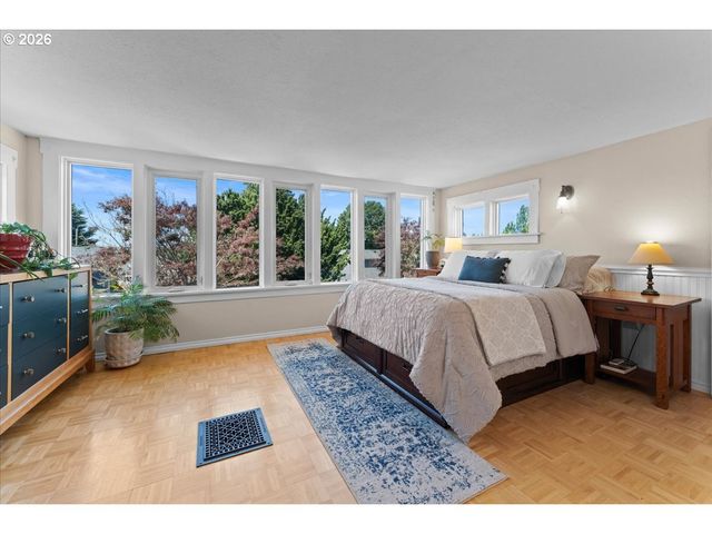 1705 N TERRY St, Portland, OR 97217