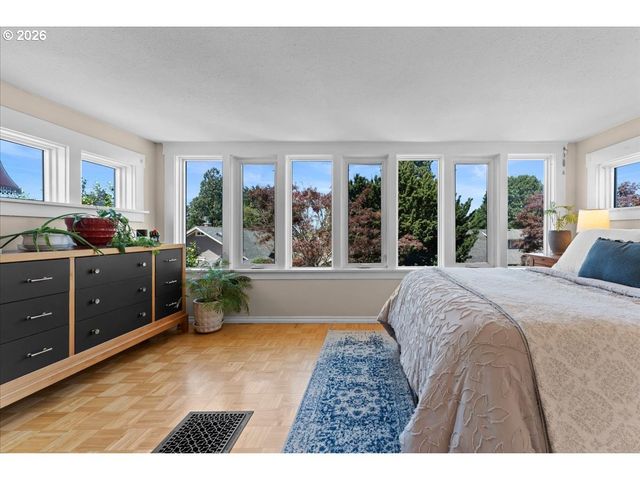 1705 N TERRY St, Portland, OR 97217