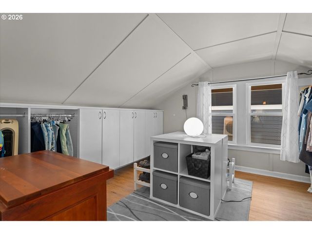 1705 N TERRY St, Portland, OR 97217