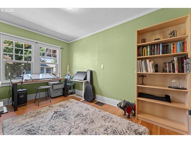 1705 N TERRY St, Portland, OR 97217