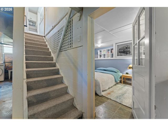 1705 N TERRY St, Portland, OR 97217