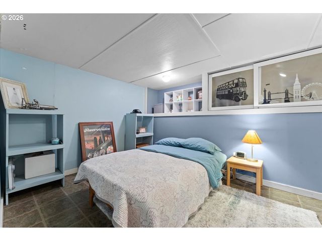 1705 N TERRY St, Portland, OR 97217