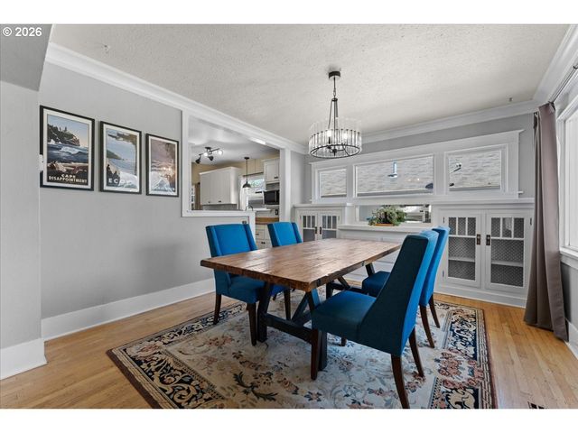 1705 N TERRY St, Portland, OR 97217