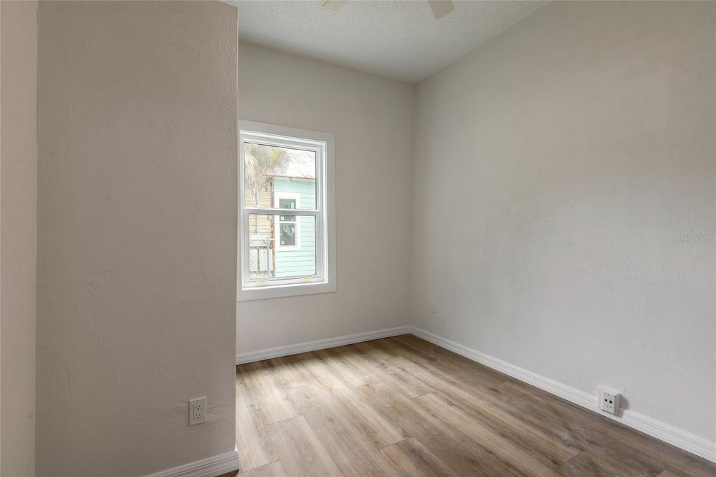Image 11 of property listing at 306 SHELDON STREET, New Smyrna Beach, FL 32168