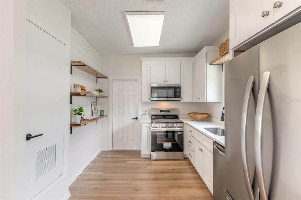 Image 21 of property listing at 306 SHELDON STREET, New Smyrna Beach, FL 32168