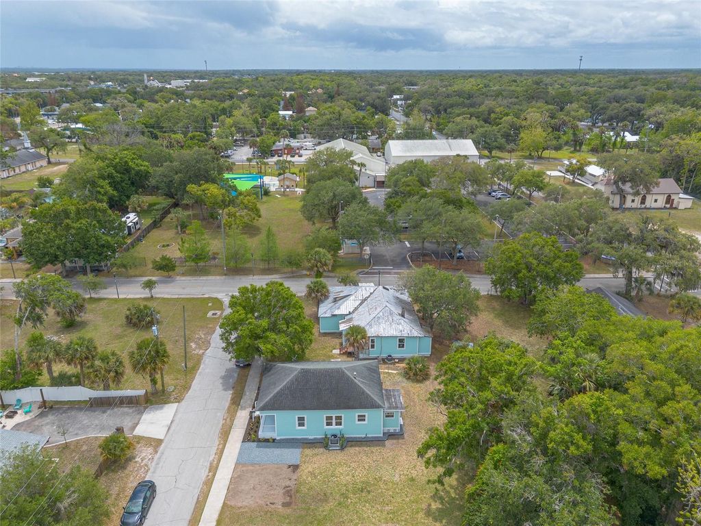 Image 25 of property listing at 306 SHELDON STREET, New Smyrna Beach, FL 32168