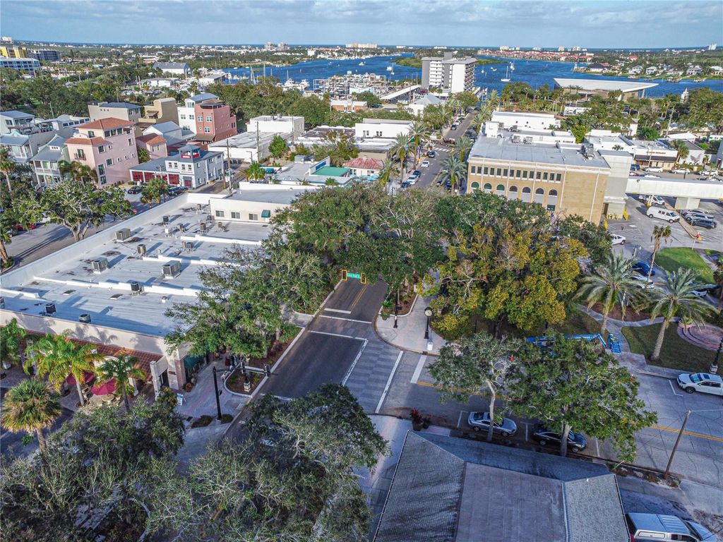 Image 33 of property listing at 306 SHELDON STREET, New Smyrna Beach, FL 32168