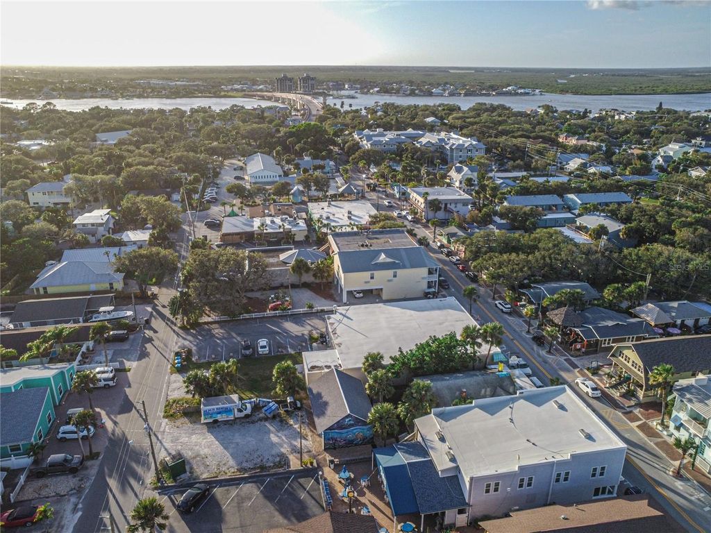 Image 36 of property listing at 306 SHELDON STREET, New Smyrna Beach, FL 32168