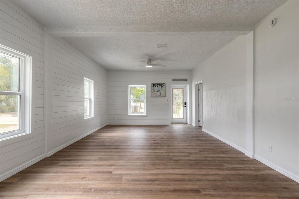 Image 10 of property listing at 306 SHELDON STREET, New Smyrna Beach, FL 32168