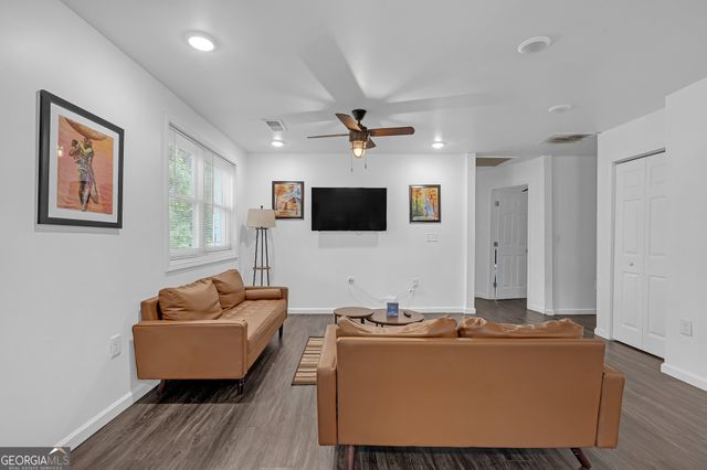 2533 Godfrey Drive NW, Atlanta, GA 30318