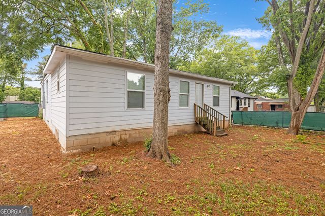 2533 Godfrey Drive NW, Atlanta, GA 30318