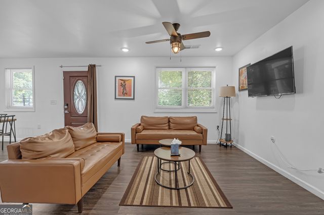 2533 Godfrey Drive NW, Atlanta, GA 30318