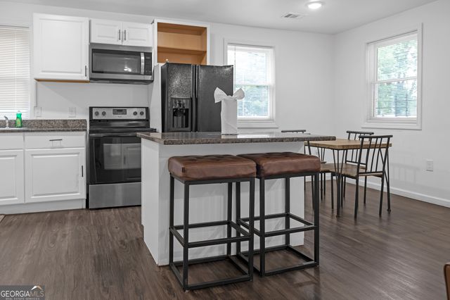 2533 Godfrey Drive NW, Atlanta, GA 30318