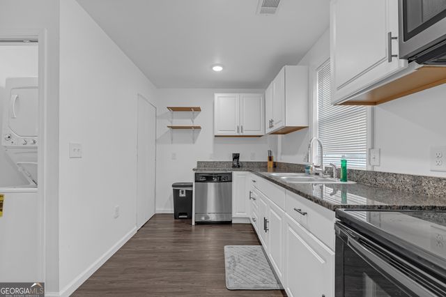 2533 Godfrey Drive NW, Atlanta, GA 30318