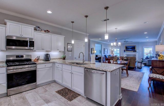 293 Mountain Terrace Circle, Maumelle, AR 72113