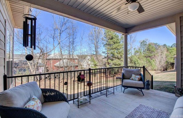 293 Mountain Terrace Circle, Maumelle, AR 72113