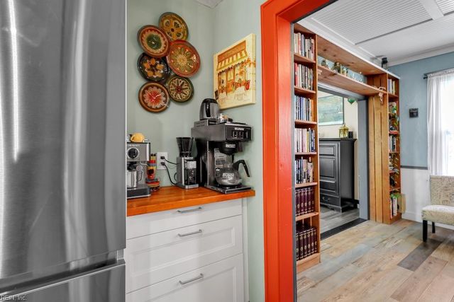 12 N Juniper ST, Hampton, VA 23669