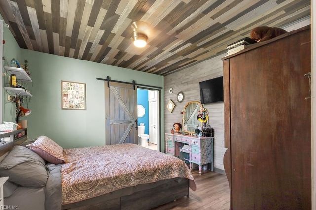 12 N Juniper ST, Hampton, VA 23669