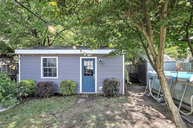 12 N Juniper ST, Hampton, VA 23669