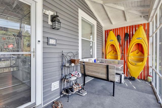 12 N Juniper ST, Hampton, VA 23669