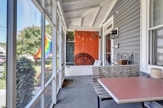 12 N Juniper ST, Hampton, VA 23669