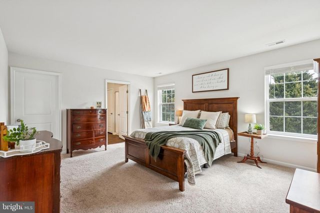 5 EISENHOWER DR, Bridgeton, NJ 08302