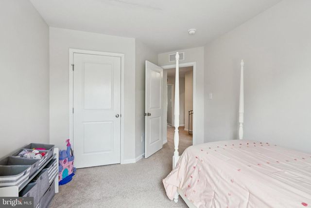5 EISENHOWER DR, Bridgeton, NJ 08302