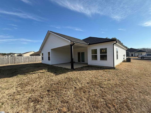 206 Essex Drive, Clinton, SC 29325