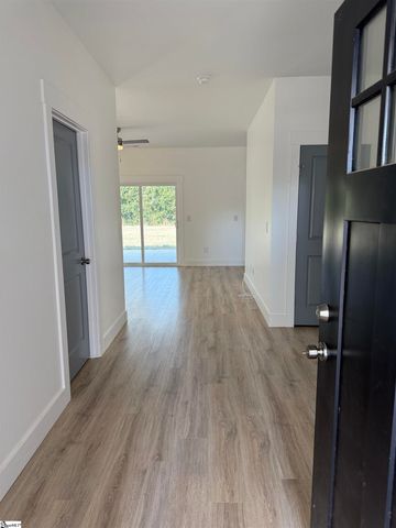 206 Essex Drive, Clinton, SC 29325