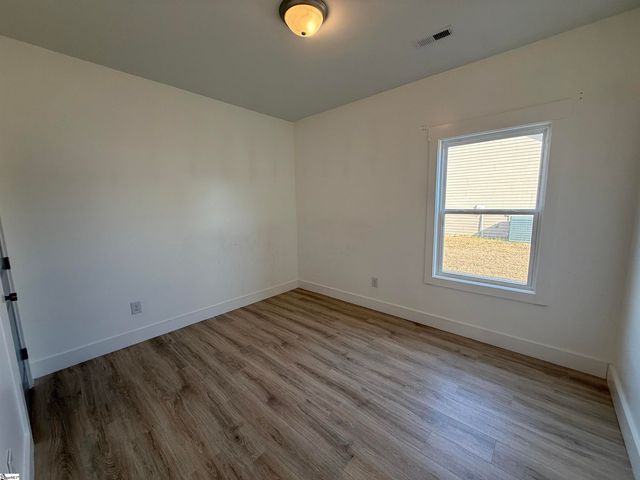 206 Essex Drive, Clinton, SC 29325