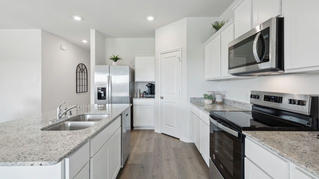 206 Van Horn Drive, Terrell, TX 75160