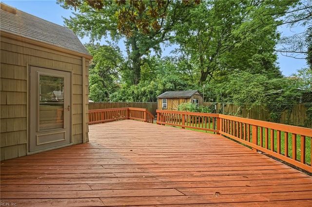 1515 Longwood DR, Norfolk, VA 23508