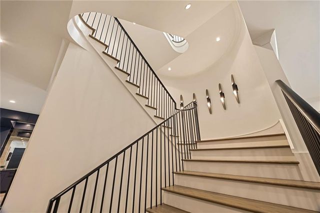 5260 Long Island Drive NW, Atlanta, GA 30327