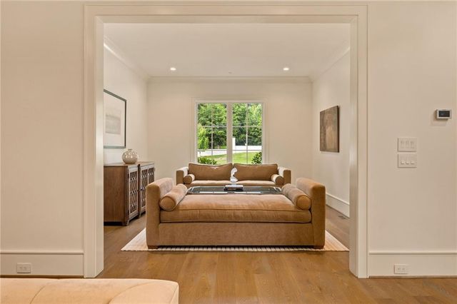 5260 Long Island Drive NW, Atlanta, GA 30327