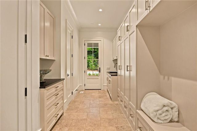 5260 Long Island Drive NW, Atlanta, GA 30327
