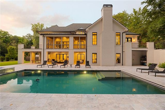 5260 Long Island Drive NW, Atlanta, GA 30327